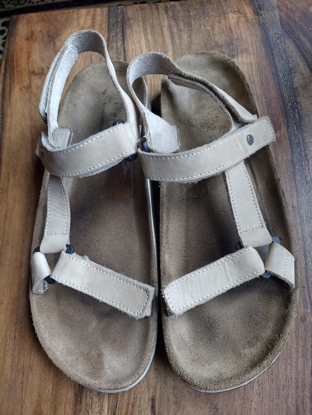 Fly Flot Tan Leather Comfort Sandals Size 9.5-10